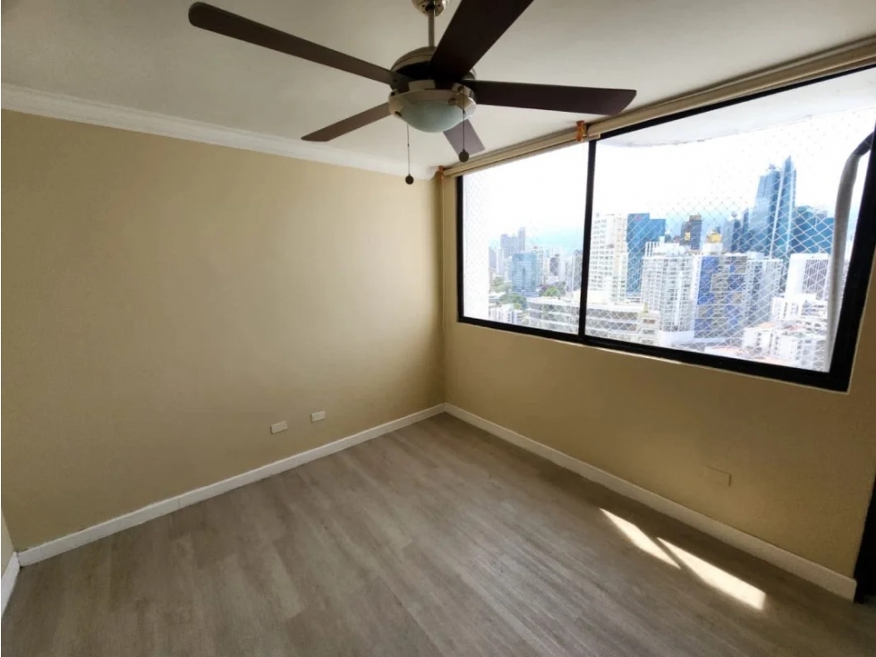 ALQUILO APARTAMENTO EN MARBELLA — foto 6