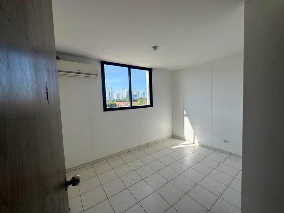 SE VENDE APARTAMENTO EN CAMPO LINDBERGH NEGOCIABLE — foto 2