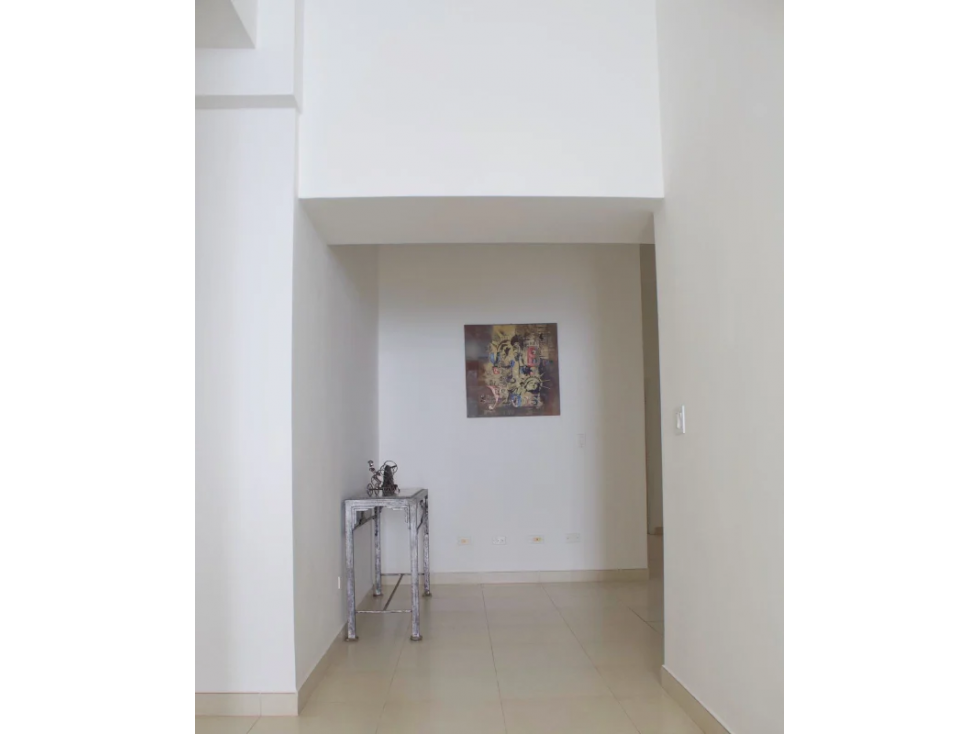 Se Alquila Apartamento Amueblado en Avenida Balboa vista al mar — foto 6