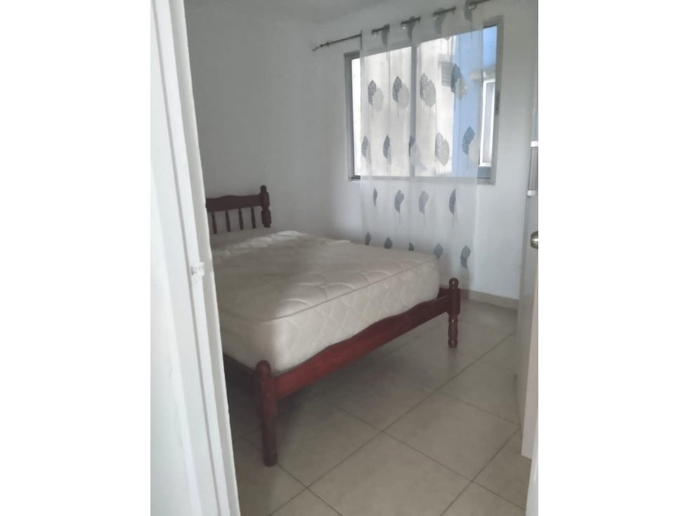 SE ALQUILA APARTAMENTO DE APARTAMENTO 12 DE OCTUBRE - 3