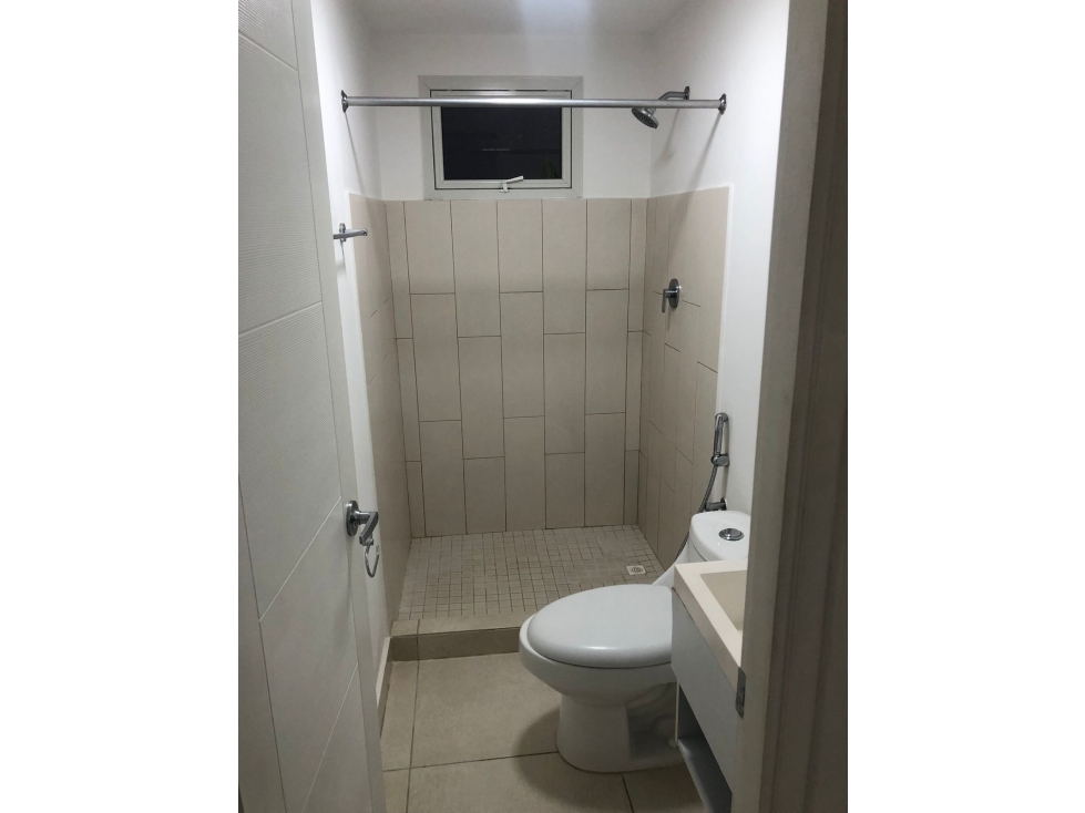 ALQUILO APARTAMENTO EN PARQUE LEFEVRE - 2