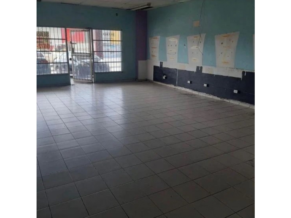 SE ALQUILAN LOCALES EN RIO ABAJO - 2