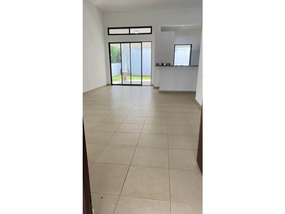 SE ALQUILA CASA EN ECO GARDEN ARRAIJAN — foto 5
