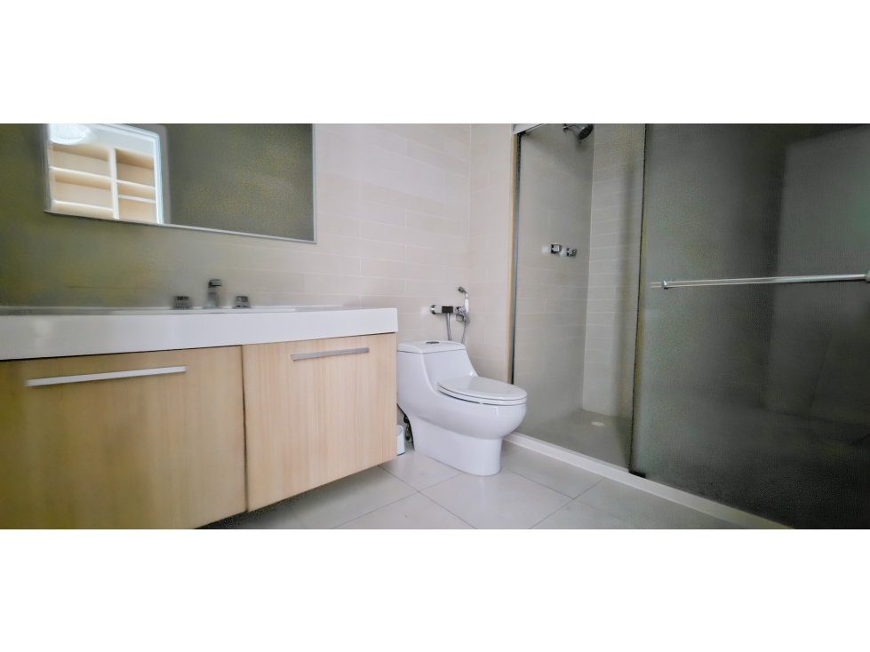 SE VENDE APARTAMENTO SEMIAMOBLADO EN AV. BALBOA — foto 3