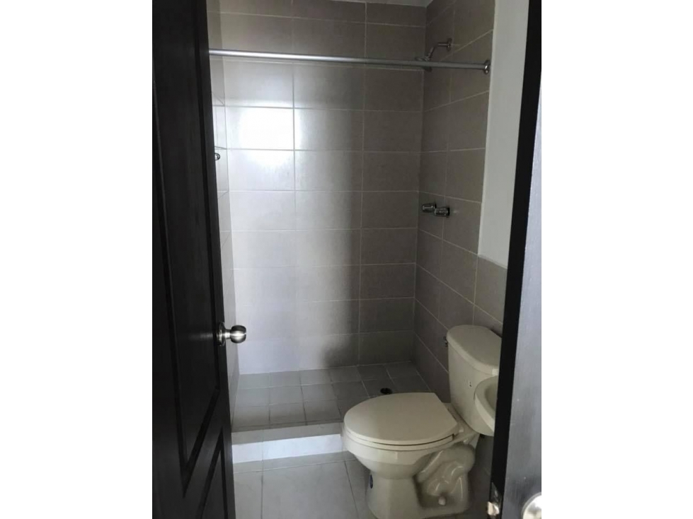 ALQUILO APARTAMENTO EN PARQUE LEFEVRE - 6