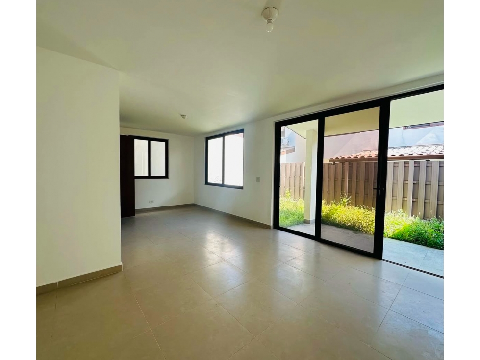 SE VENDE CASA EN PH GOLF GARDENS — foto 2