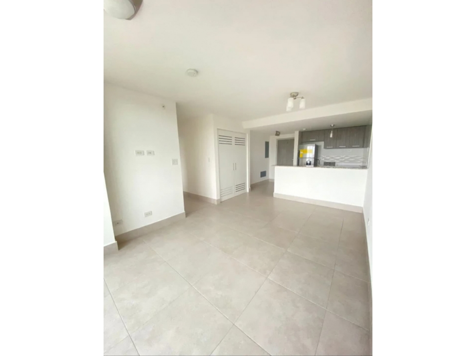 Alquilo hermoso Apartamento nuevo en Tumba muerto — foto 5