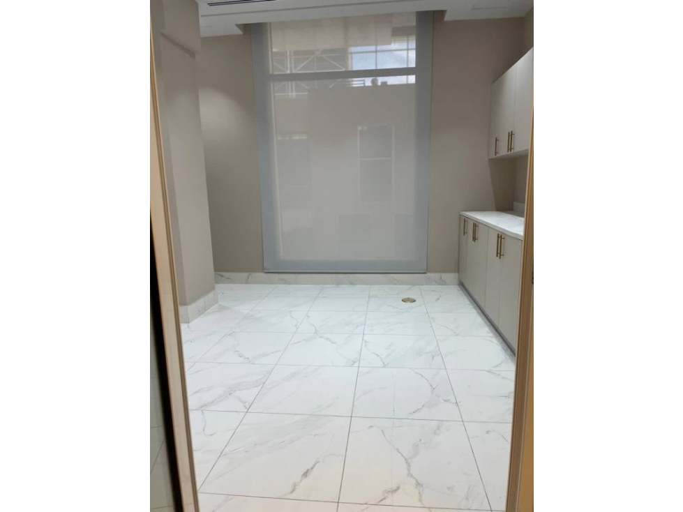 ! GANGA ¡ SE VENDE Consultorio u oficina en Town Center - 2