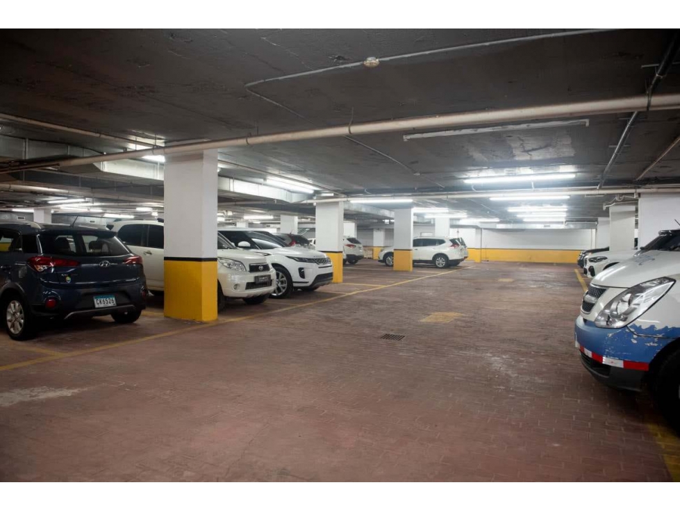 !OFERTA¡ Alquilo Local Comercial en plaza BELLA VISTA — foto 2