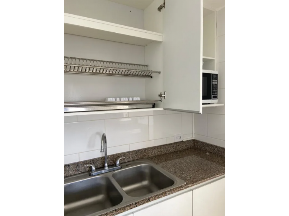 ALQUILER DE APARTAMENTO EN BELLA VISTA — foto 2