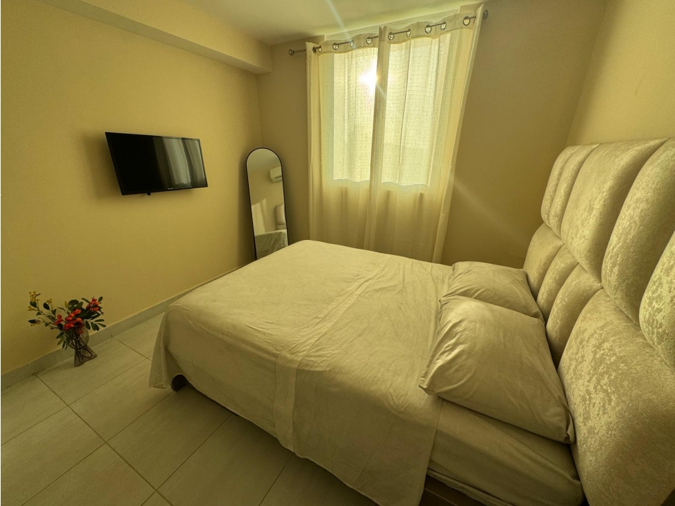 SE ALQUILA APARTAMENTO EN FERNANDEZ DE CORDOBA — foto 3