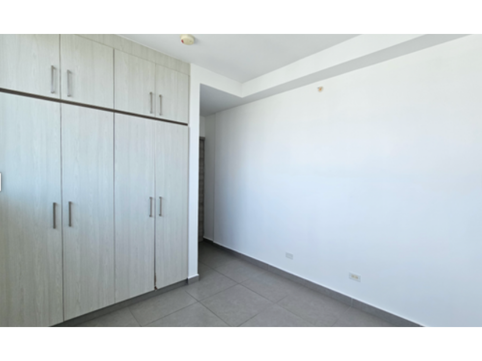 ALQUILER DE APARTAMENTO EN BELLA VISTA — foto 2
