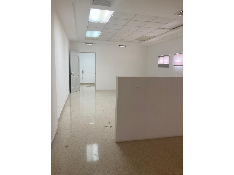 Alquiler de oficina en Av. España — foto 2
