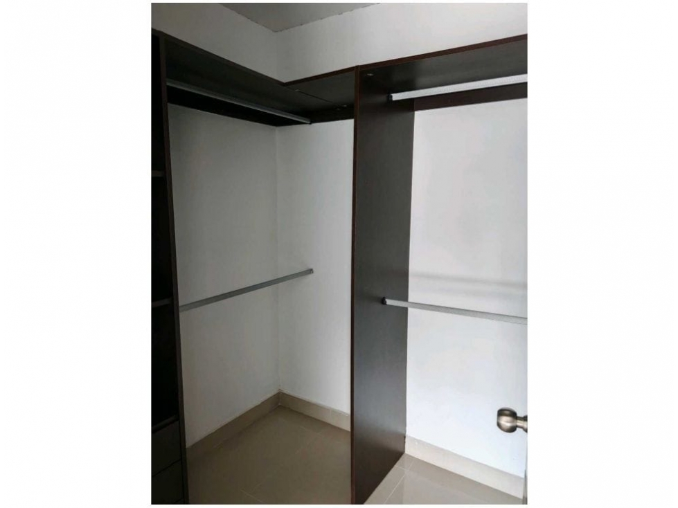 SE VENDE APARTAMENTO EN ZONA DE ALBROOK — foto 6