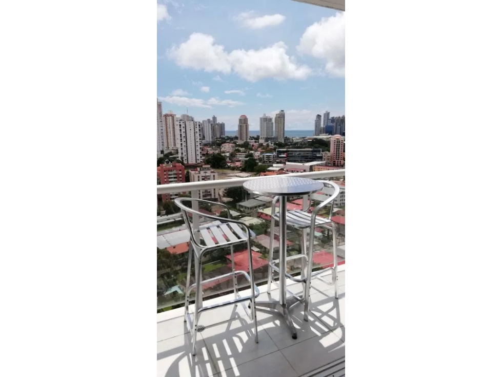 Alquilo Extraordinario apartamento amoblado en Fernández de Córdoba