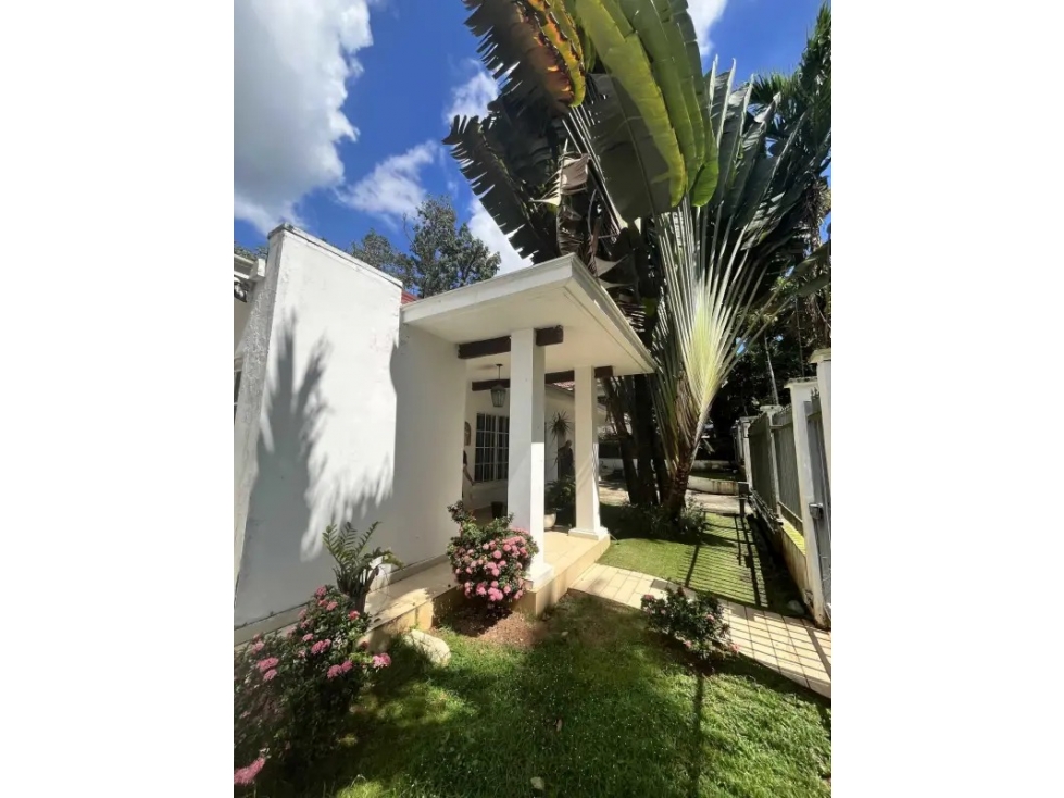 SE VENDE CASA EN LLANOS DE CURUNDU
