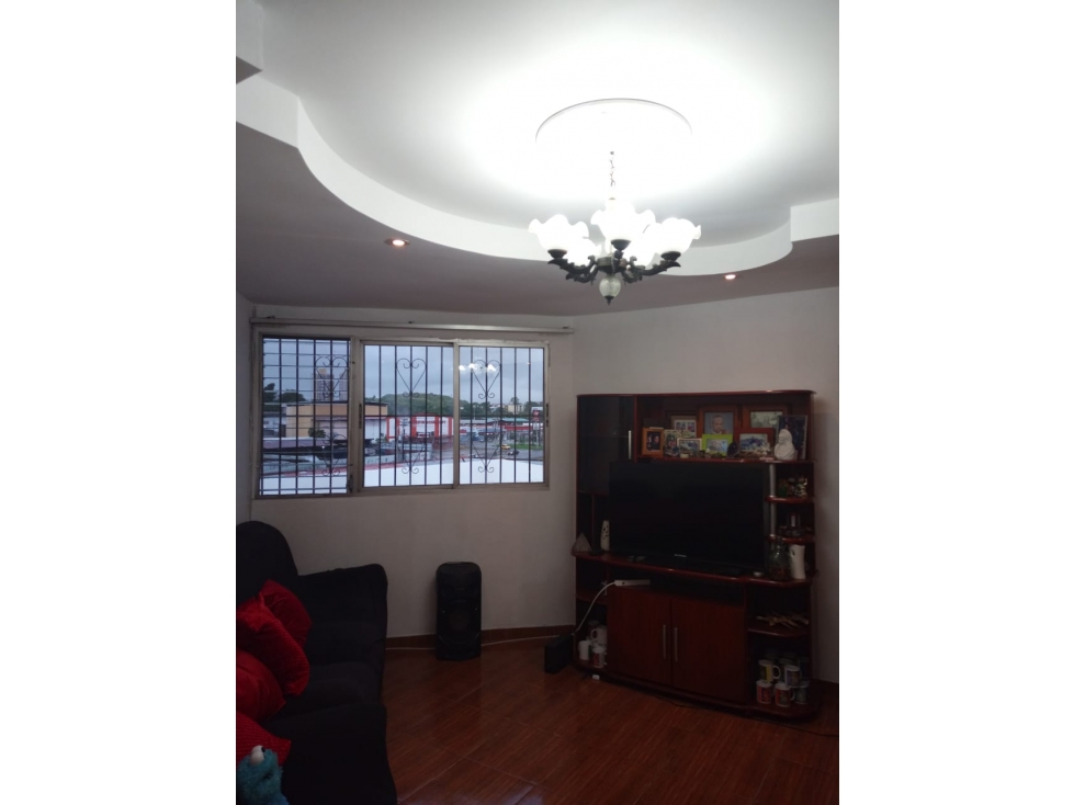 Se vende apto en Parque Lefevre 69,000