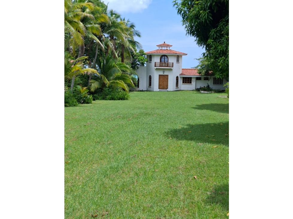 En venta casa de dos niveles frente al mar en Coronado, Chame — foto 5