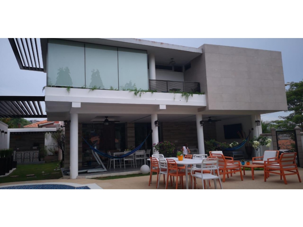 VENDO CASA DE DOS PISOS EN ALTOS DEL PANAMA $625 K!!! — foto 3
