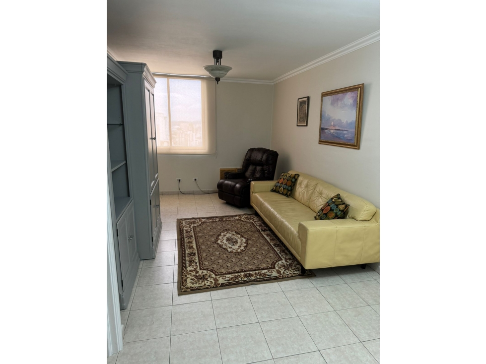 SE ALQUILA APARTAMENTO EN OBARRIO AMOBLADO — foto 4
