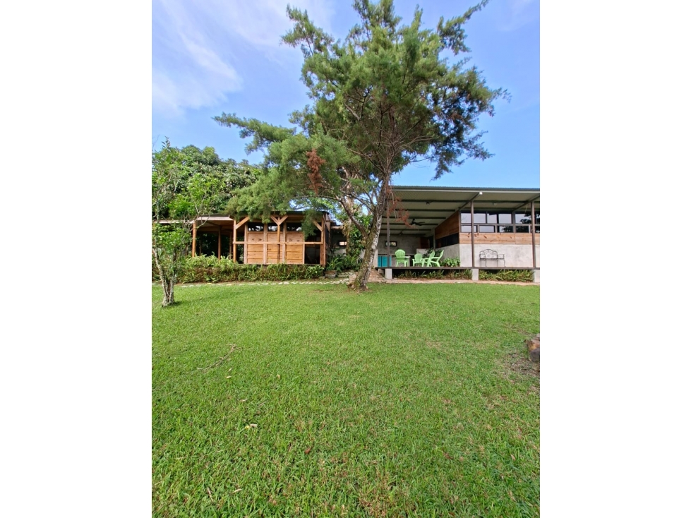 Venta de propiedad con 2 cabañas en Chicá, Chame