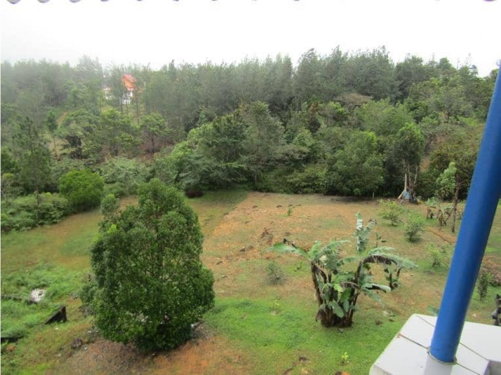 En venta Hermosa Casa en Altos de Cerro Azul $220,000 — foto 2