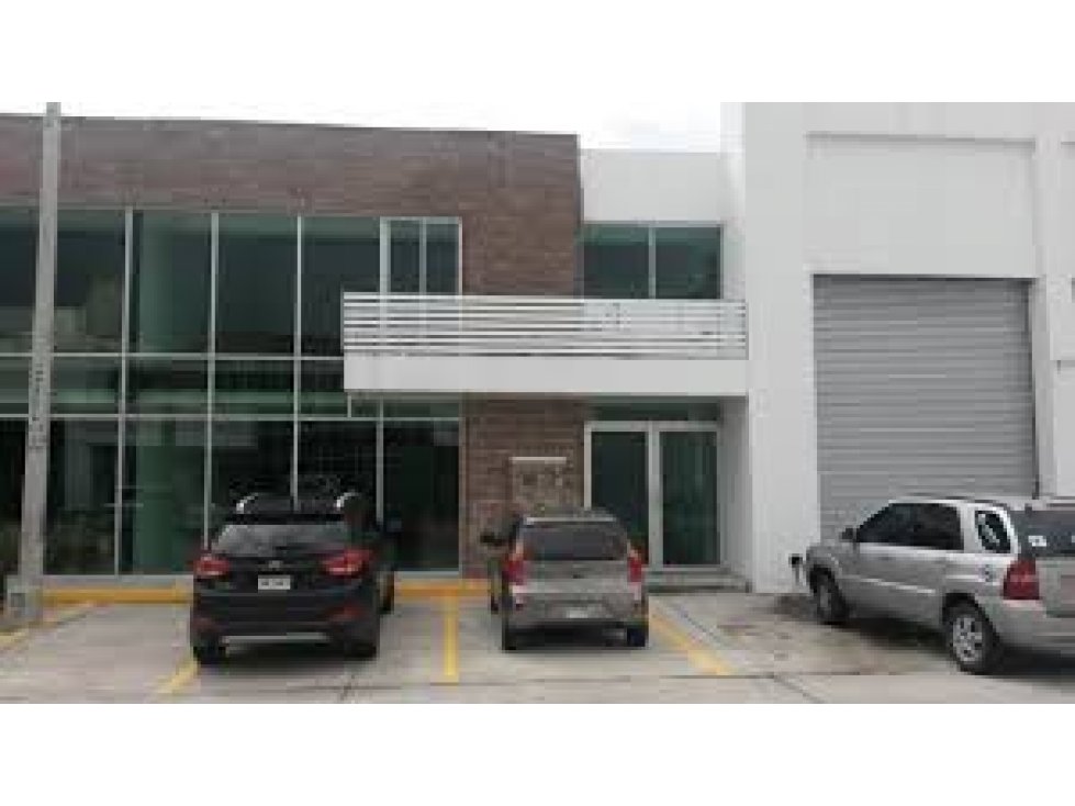 Alquiler o venta de ofibodega en Mañanitas en complejo cerrado - 3