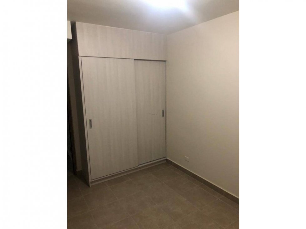 Alquilo Apto en las Acacias $850 — foto 4