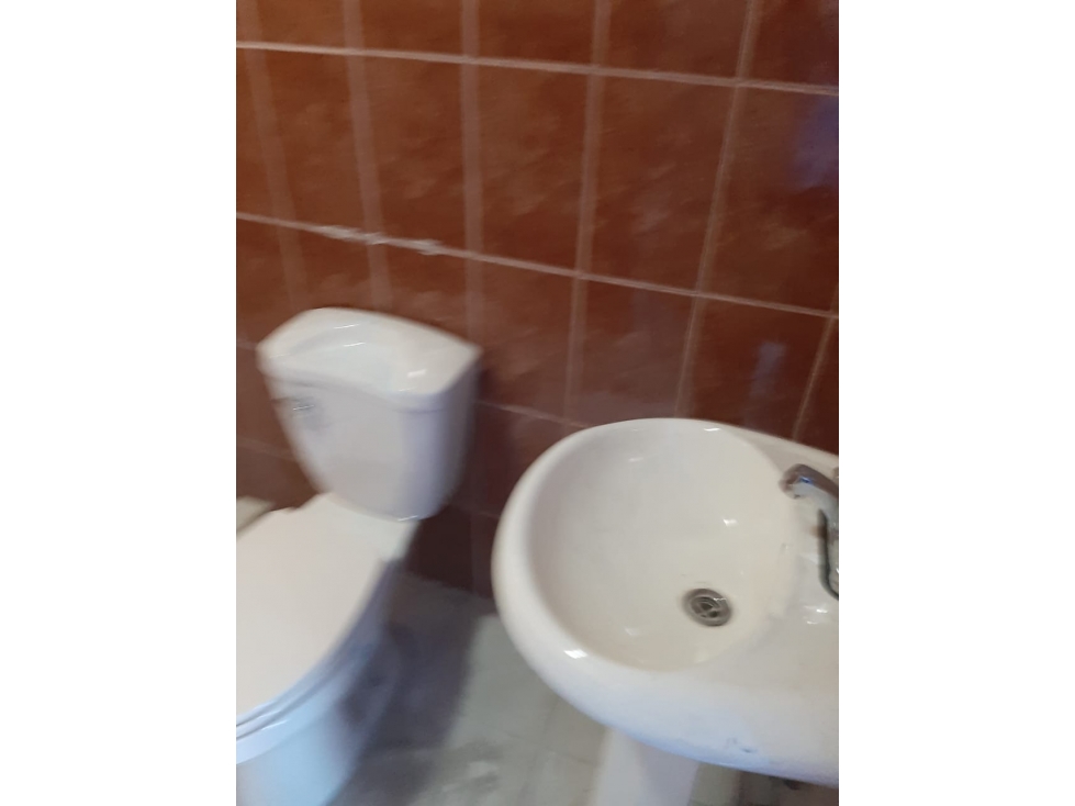 Se alquila galera en Via Transistmica 300 Mts $ 1,700 - 5