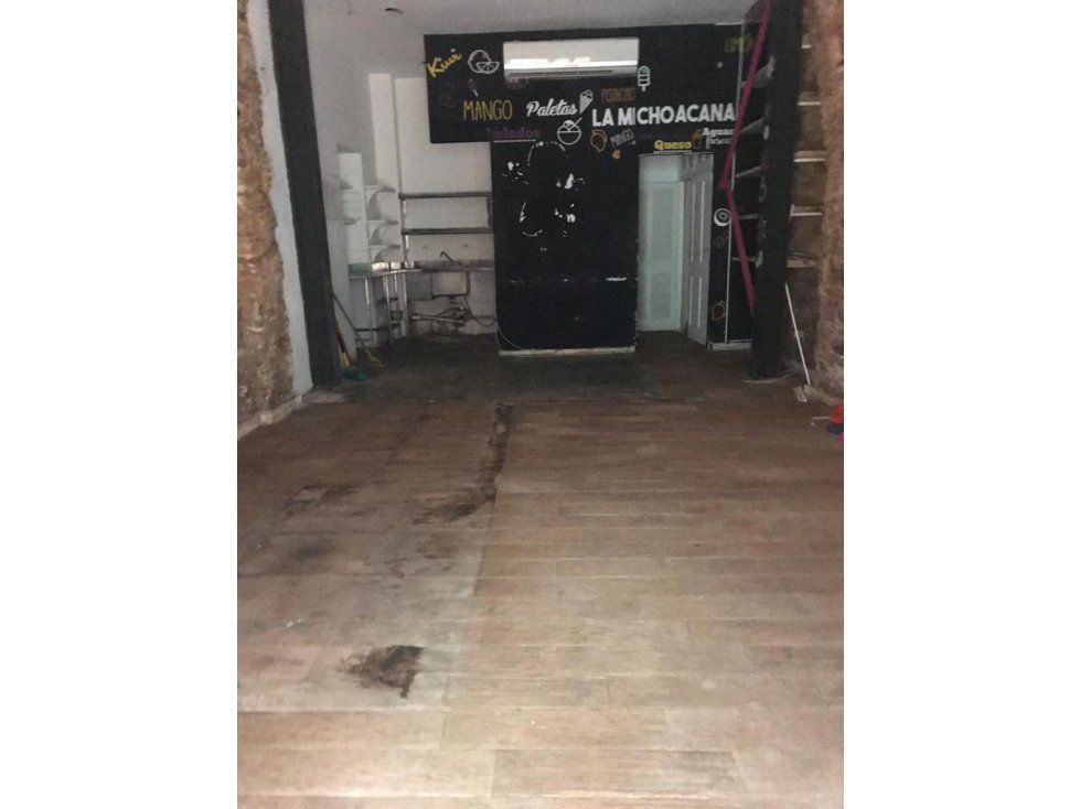 Se alquila o se vende local de 50m2 en casco viejo $2500 — foto 4