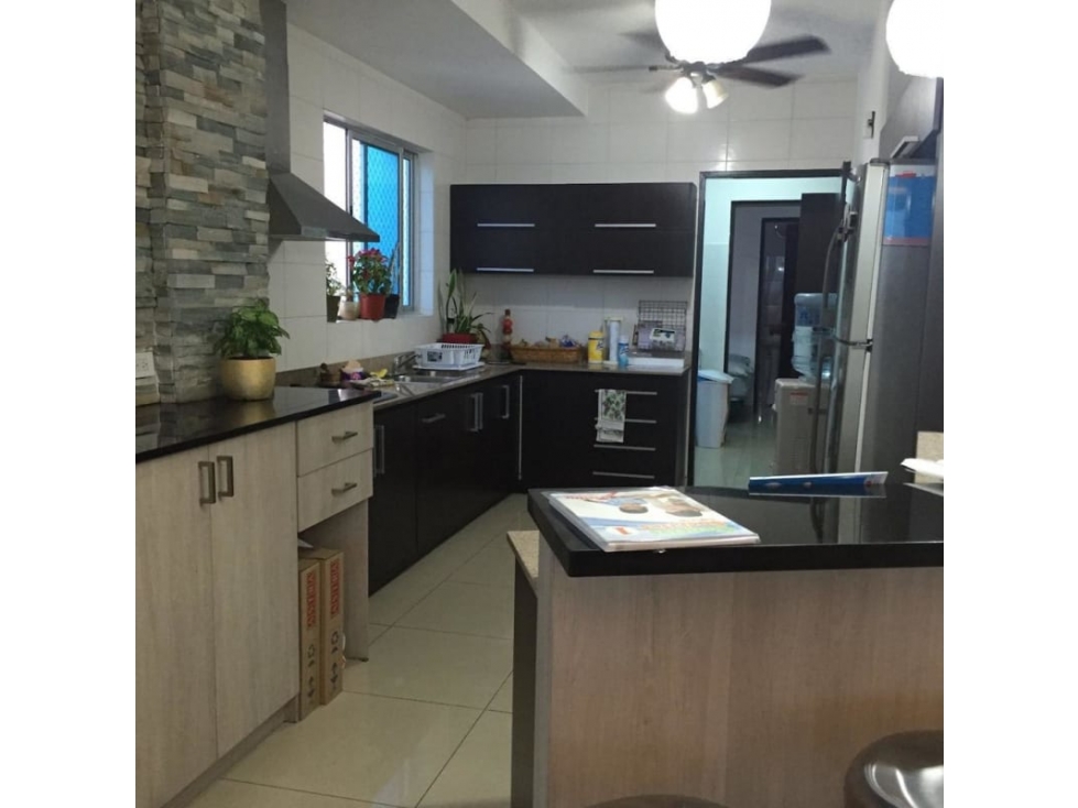 Se alquila Excelente apartamento vía porras $1800 — foto 5