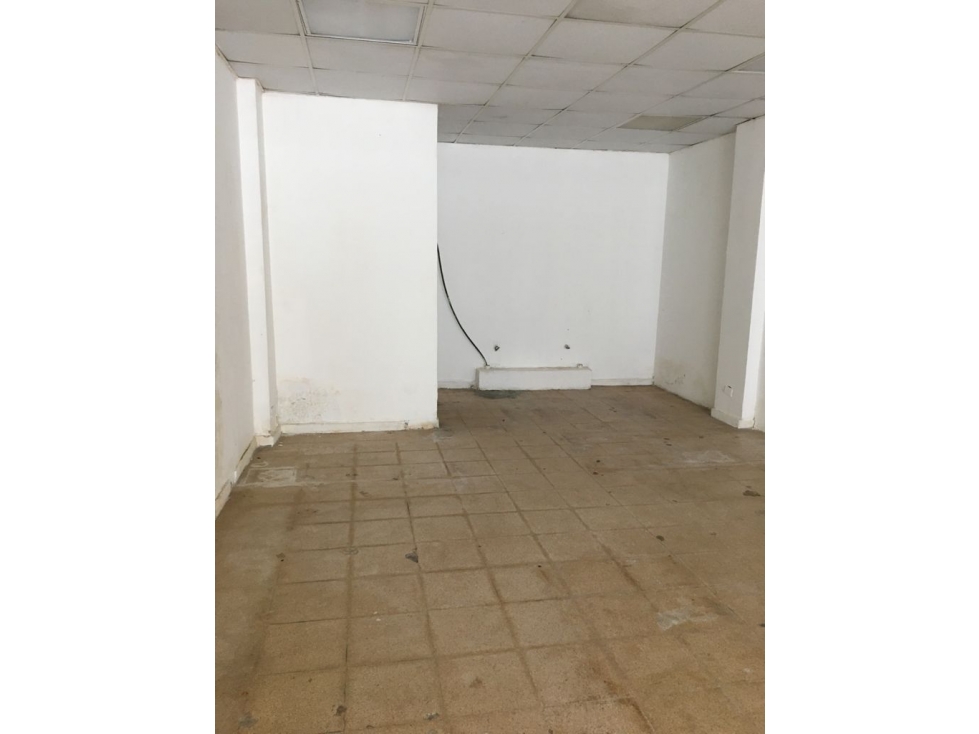 Se alquila local comercial en Calidonia de 89 m2 $1400 — foto 5