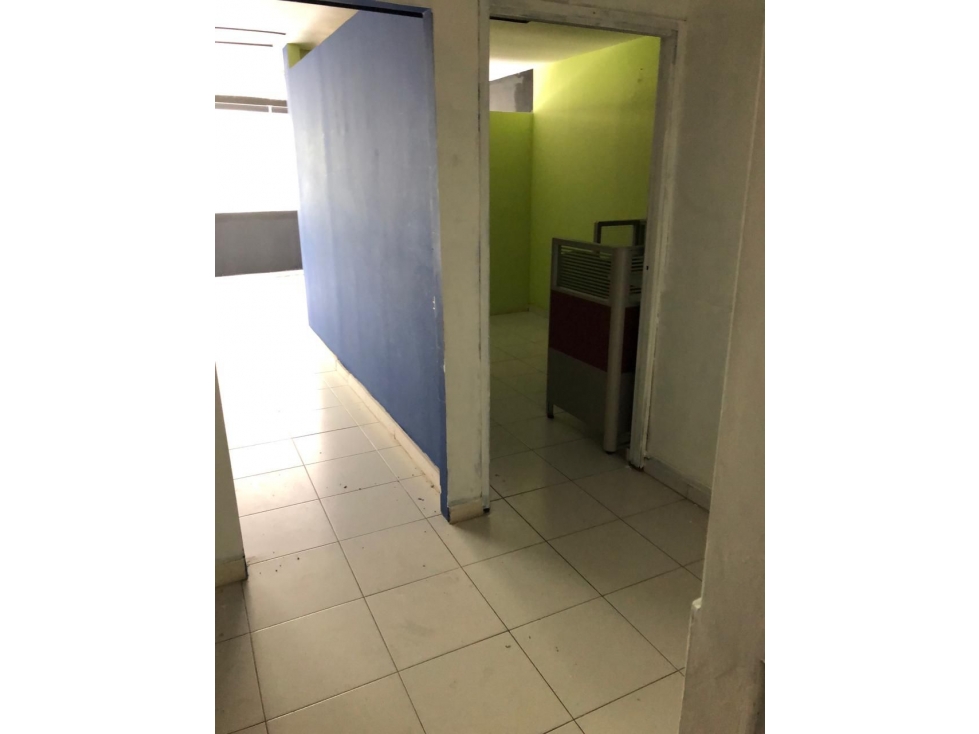 Se alquilan locales comerciales en el cangrejo $1600 - 5