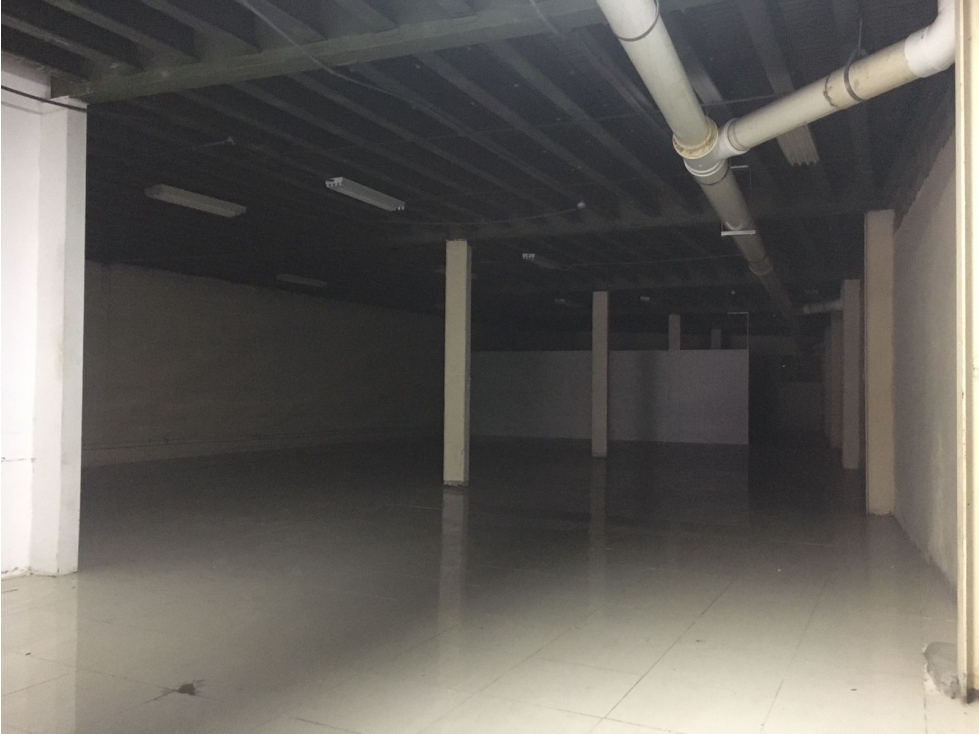 Se alquilan locales comerciales en la av. Fernandez de Córdoba $2,560 — foto 5