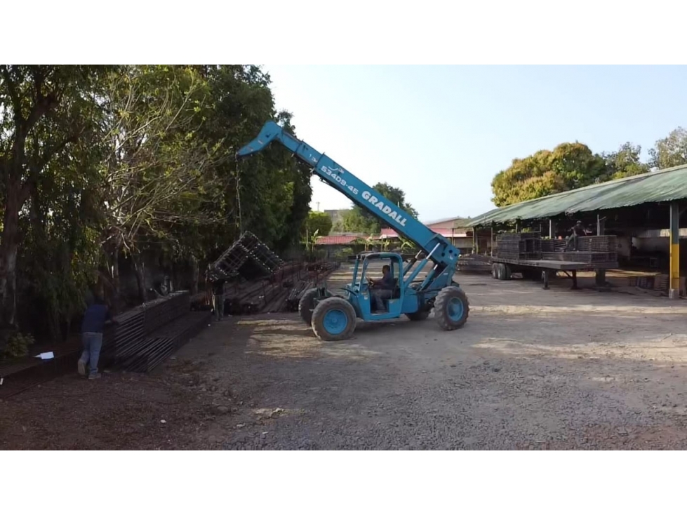 SE ALQUILA BODEGA CON EQUIPOS PARA PROYECTO EN CONSTRUCCION - 1