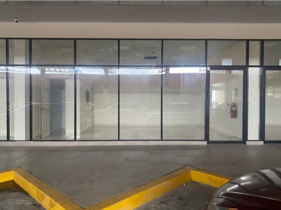 Se Alquilan Locales Comerciales 24 Diciembre desde 27 mts $900.oo — foto 5