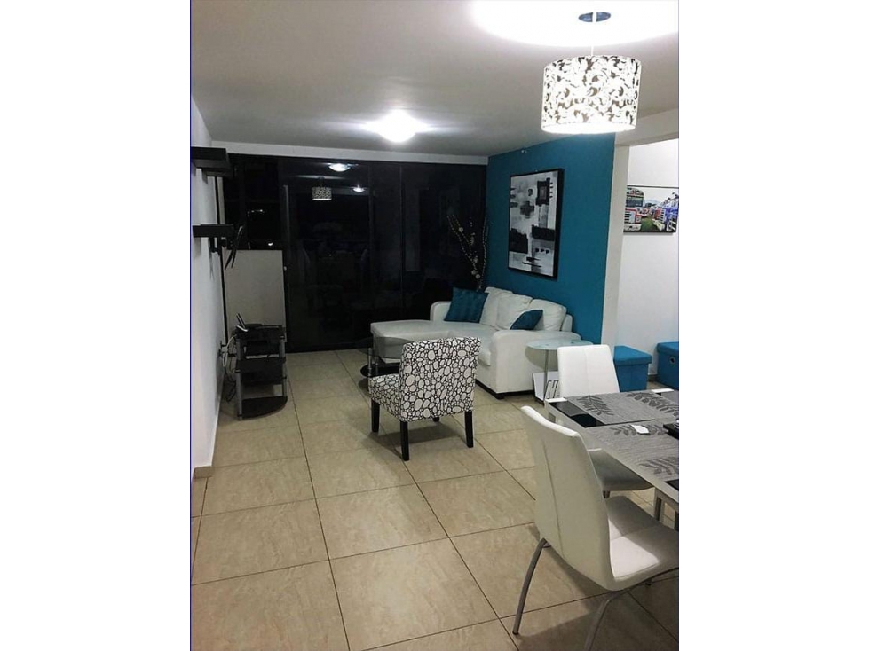 Se alquila/Vende apartamento amoblado en Condado del Rey 2 Rec $800