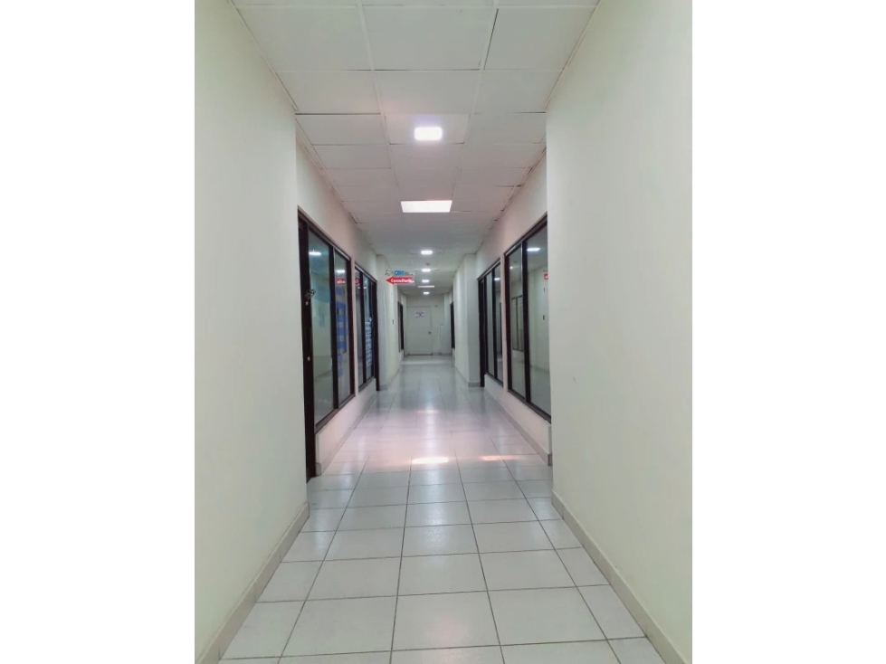 Locales comerciales en La Chorrera $1,750.00 Planta Baja, 103mts. - 3