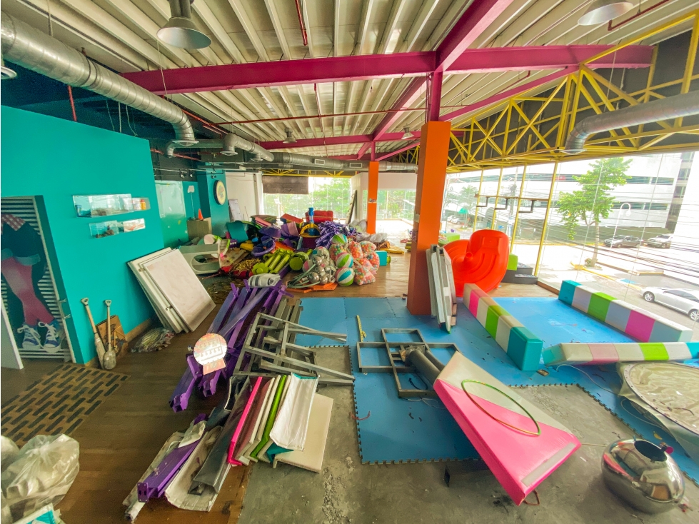Se Alquila local comercial en la mejor zona de Avenida Balboa!! - 3