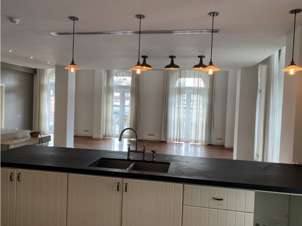 SE ALQUILA PENTHOUSE EN CASCO ANTIGUO LINEA BLANCA FS 2277 — foto 3