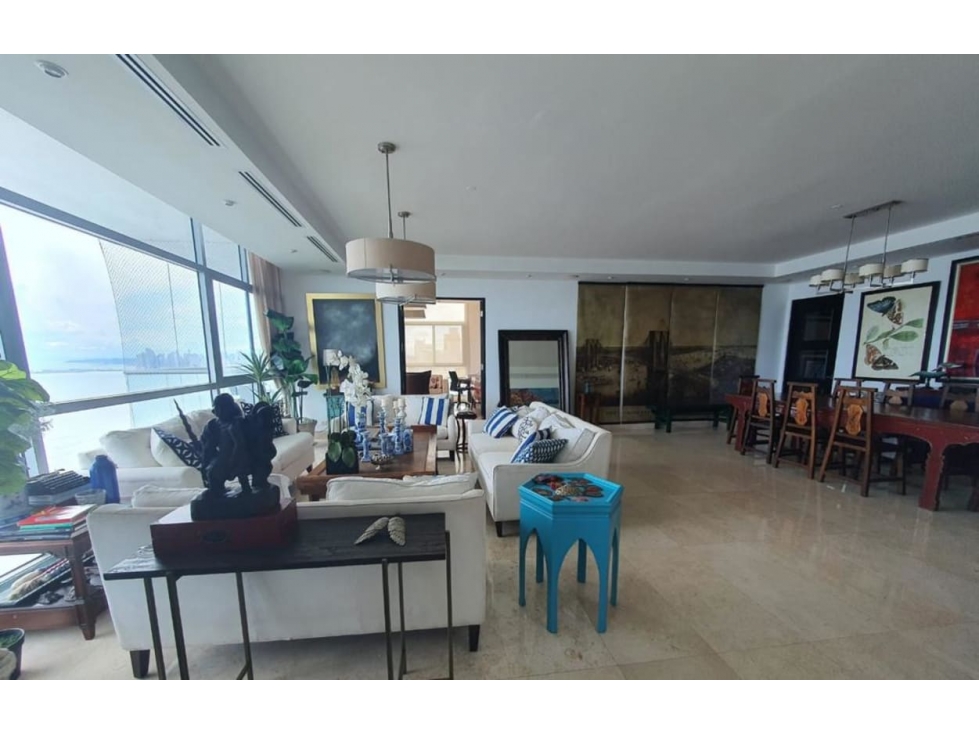Alquilo extraordinario apartamento amoblado en costa del este 420mt