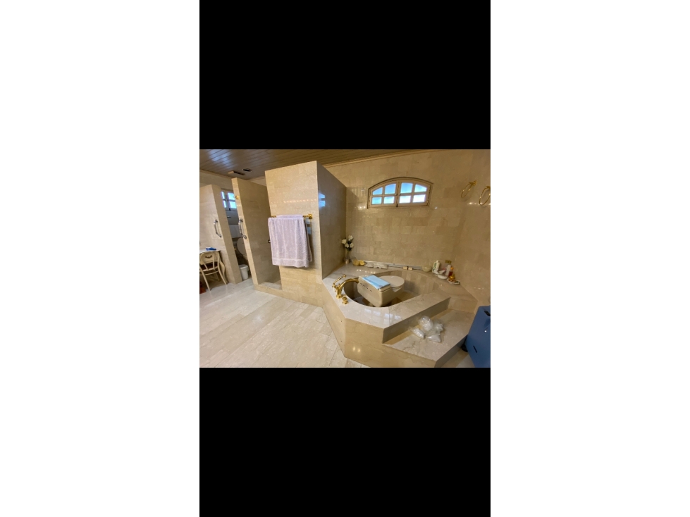SE VENDE CASA EN OBARRIO GRAN OPORTUNIDAD — foto 3