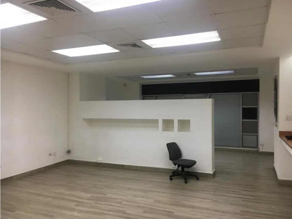 LOCAL EN VIA VENETTO >>$1,500<<