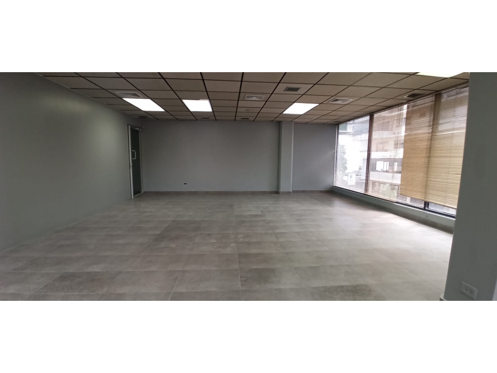SE ALQUILA OFICINA EN BELLA VISTA ZONA BANCARIA -I.G. — foto 6