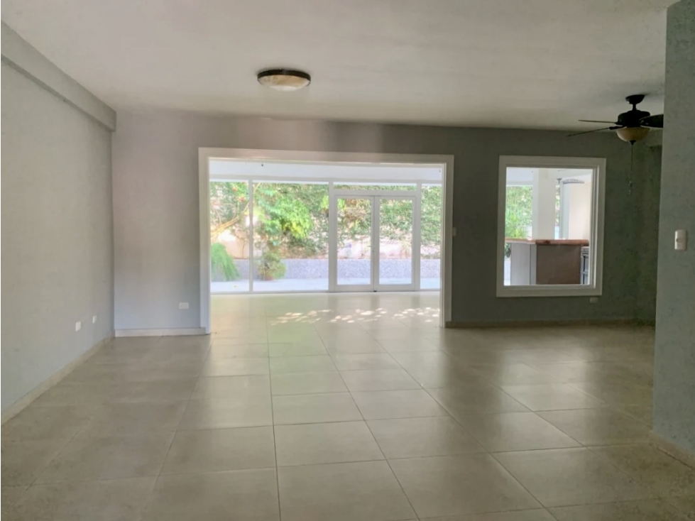 SE VENDE HERMOSA CASA EN LA ALAMEDA — foto 2