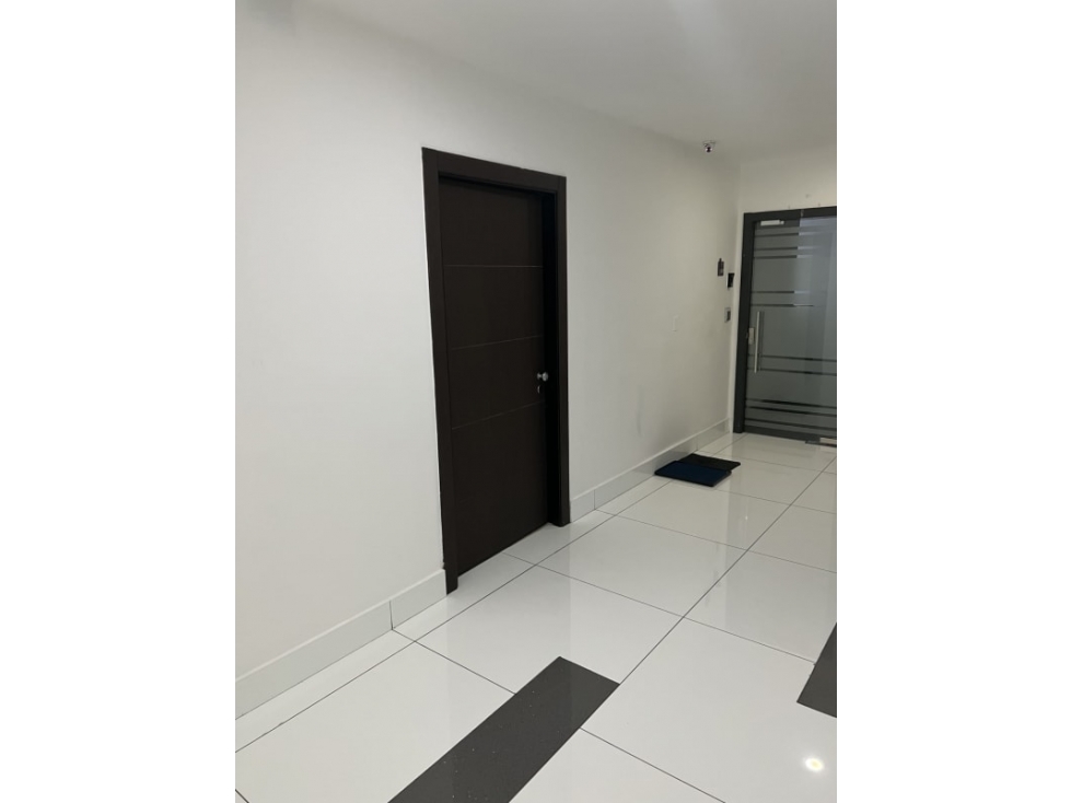 ALQUILER OFICINA EN OBARRIO 106 Mts $2,000 — foto 5