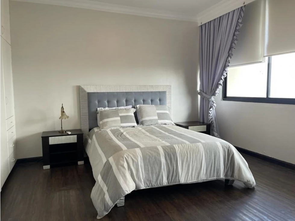 Se Alquila Apartamento 430 Mts Amoblado Pta Paitilla USD$3,000,oo — foto 5