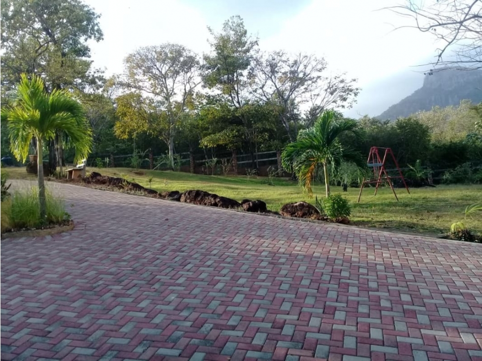 Se Vende Finca de Recreo 4.200 Mts Chame usd$89.29xMt2 - 3