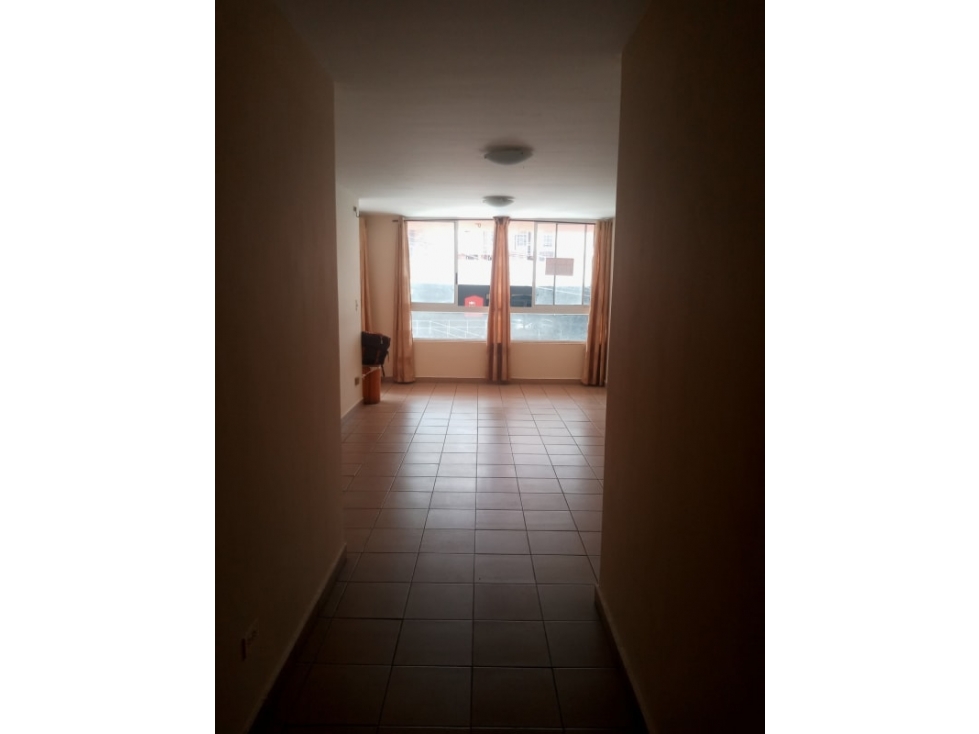 APTO VIA PORRAS $850 — foto 3