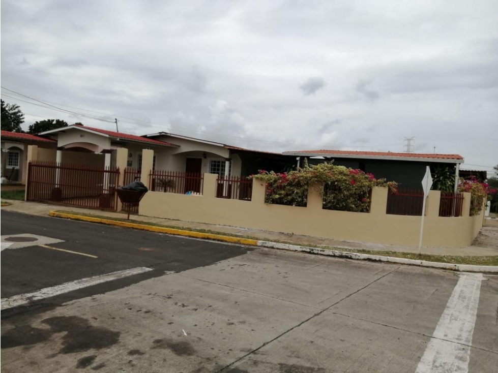 ALQUILO HERMOSA CASA EN CHORRERA $400 — foto 2